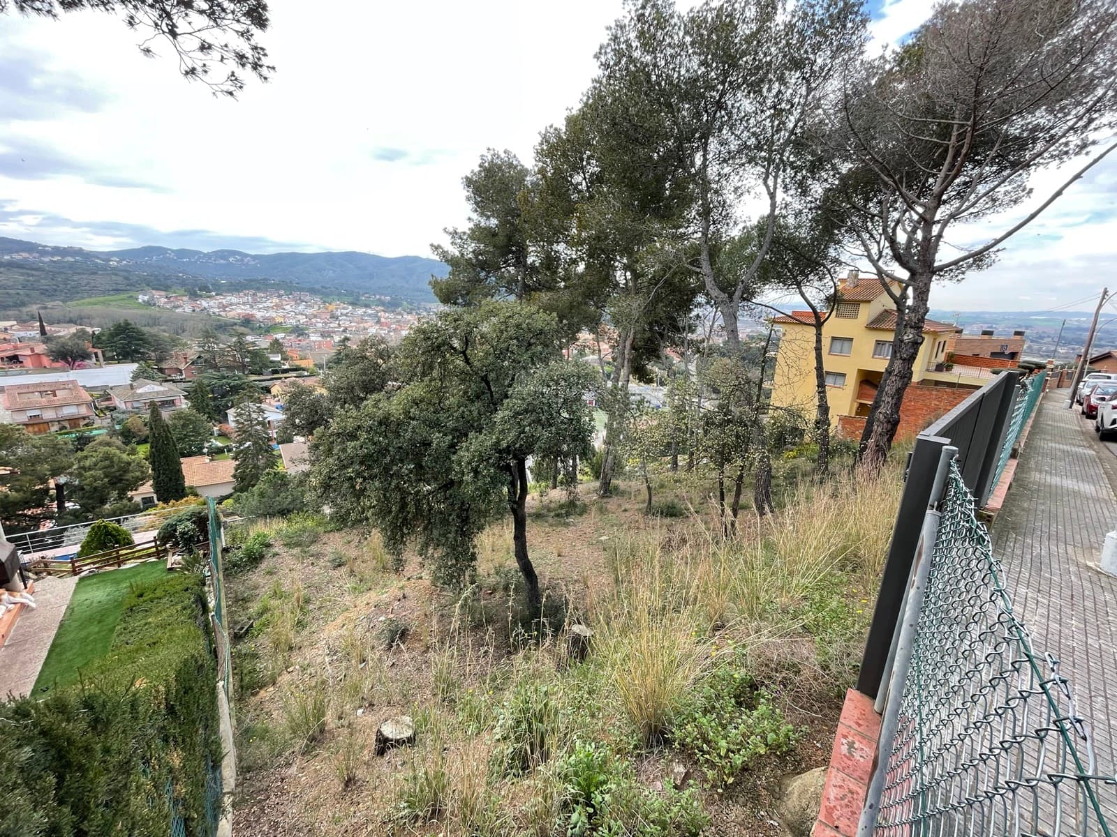 SITUACIÓN IDEAL, TRANQUILIDAD CERCA DE TODOS LOS SERVICIOS - foto 4