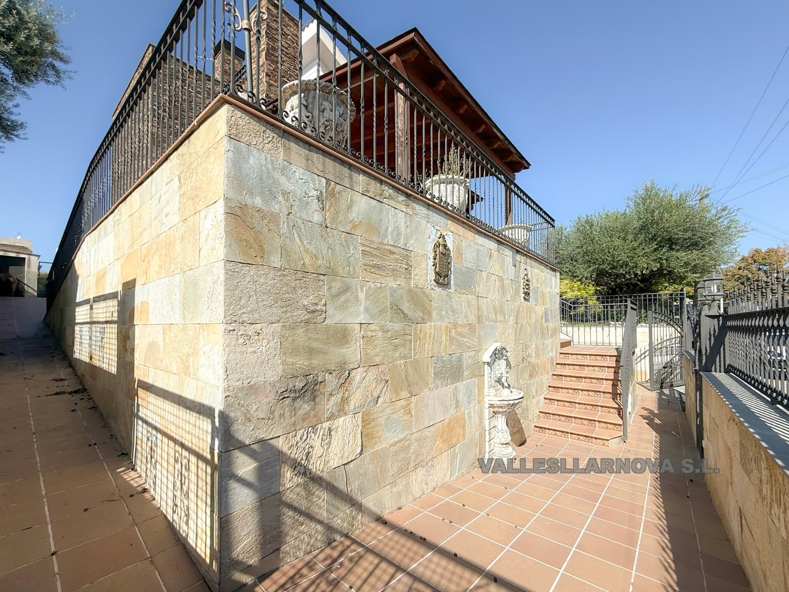 ZONA PRIVILEGIADA JUNTO A PARETS - foto 2