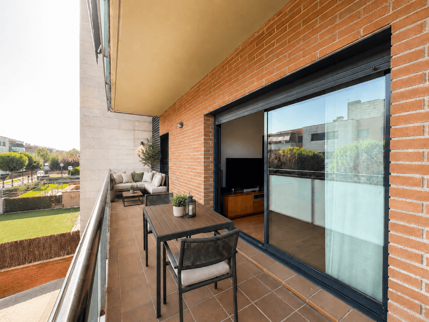 EXCLUSIVA VIVIENDA, PISO PARKING Y TRASTERO! - foto 4