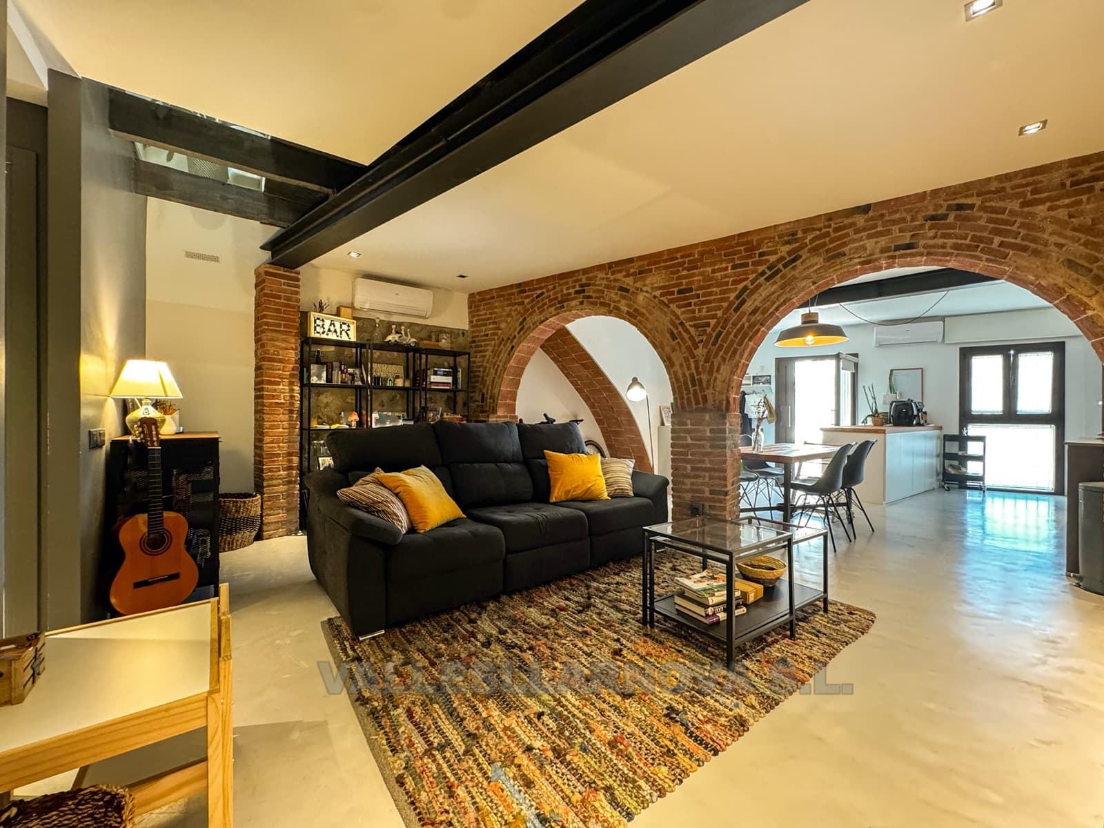 EXCLUSIVO! ZONA CASCO ANTIGUO